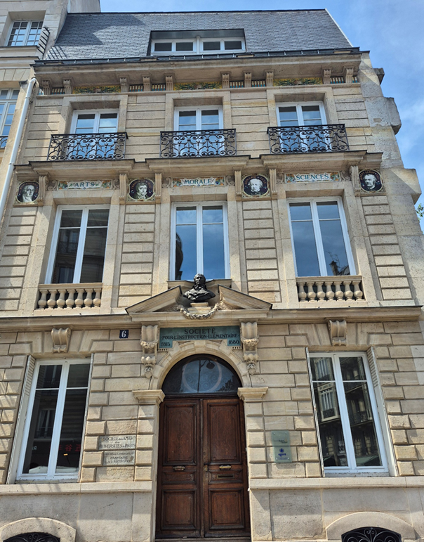 Bâtiment Fondation Robert de Sorbon à Paris